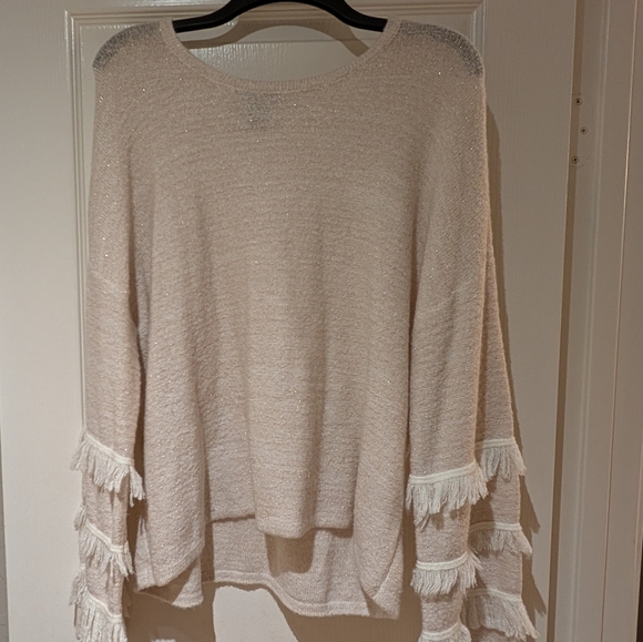 Beautiful Fringe Tan/White Sweater - Picture 10 of 10